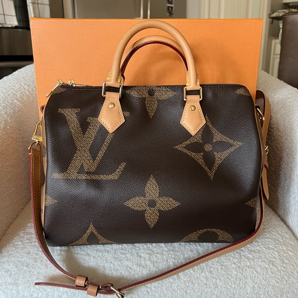 Authentic Louis Vuitton Reverse Monogram Speedy 30